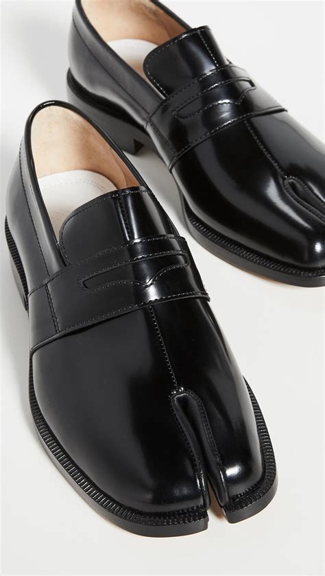 tabi loafers